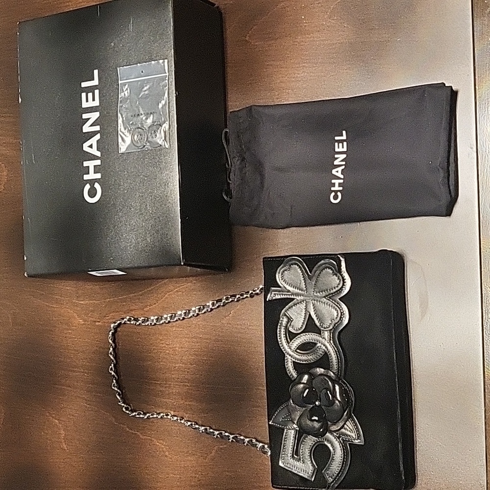 Chanel Camelia Single Chain Shoulder Bag Purse Black Velvet